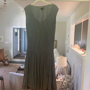 Veeca brand gray crepe dress with accordion pleats and lace detail at hem